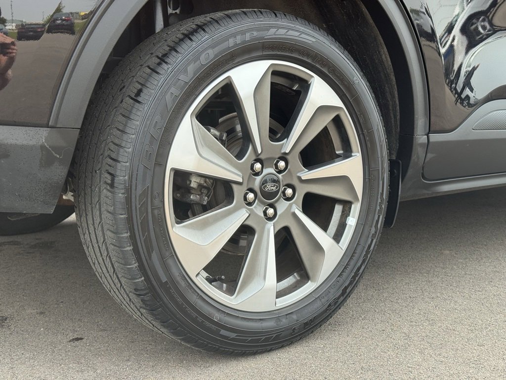 Used 2023 Ford Escape Platinum image 27