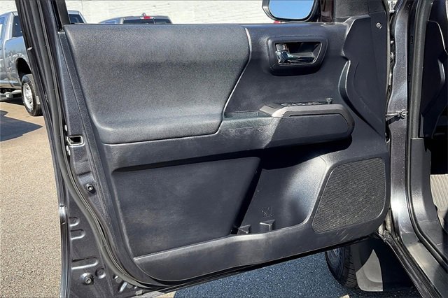 Used 2020 Toyota Tacoma TRD Sport image 22