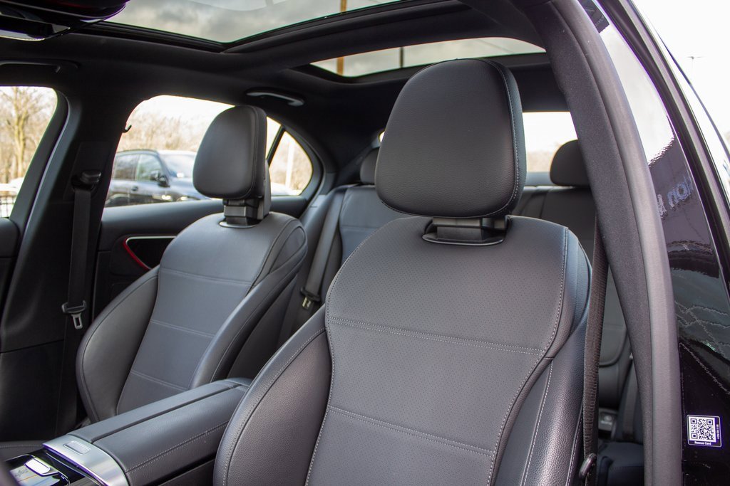 Used 2025 Mercedes-Benz C 300 4MATIC Sedan image 12