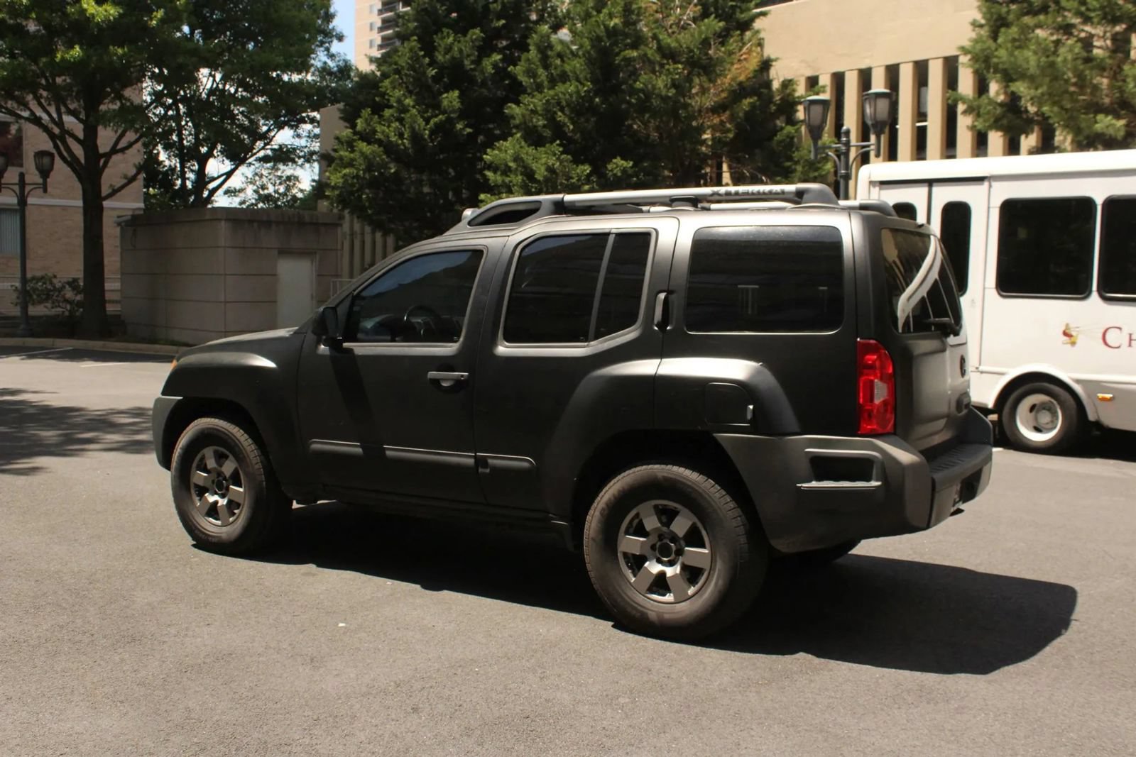Used 2012 Nissan Xterra PRO-4X w/ Pro-4x Leather Pkg AWD/4WD image 9