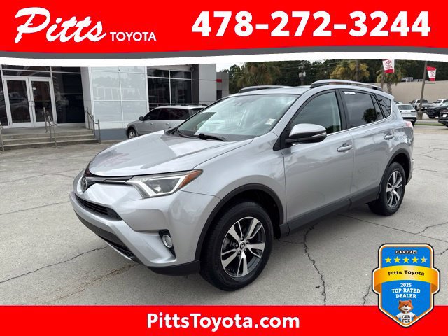 Used 2017 Toyota RAV4 XLE FWD image 1