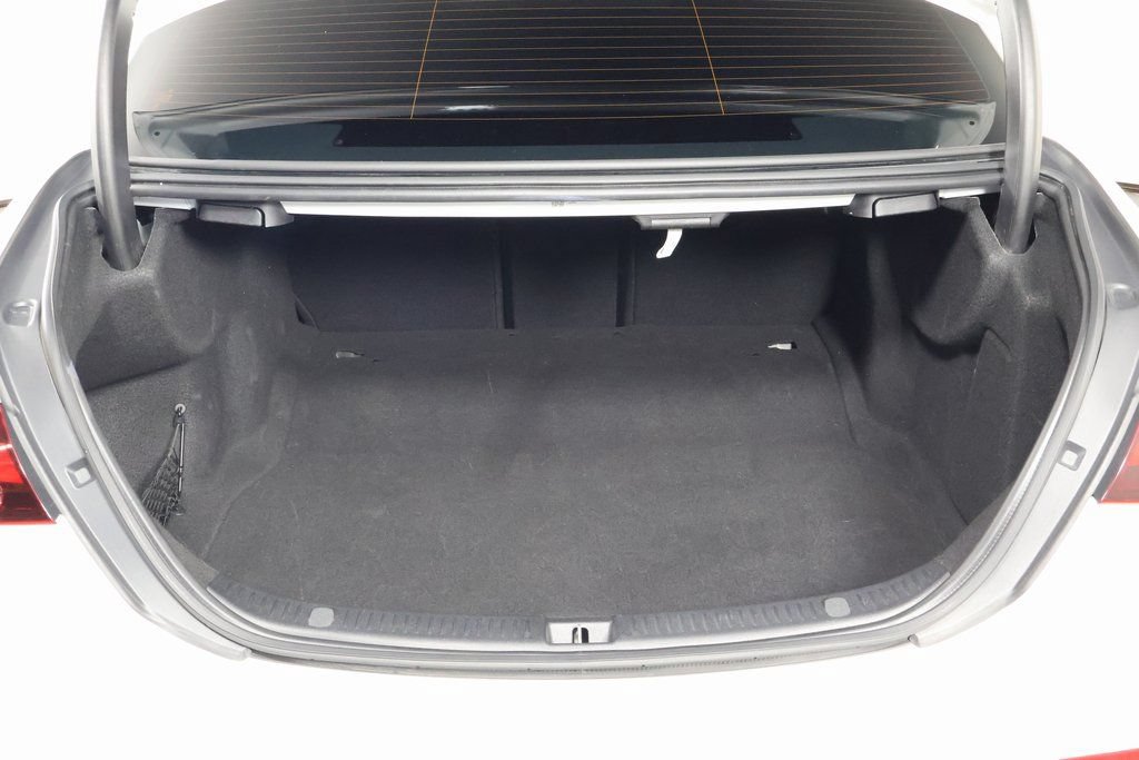 Used 2022 Mercedes-Benz E 350 Sedan image 14