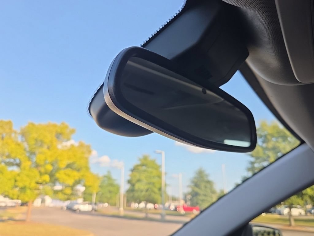 Used 2020 Chevrolet Equinox LT w/ Sport Edition FWD image 52
