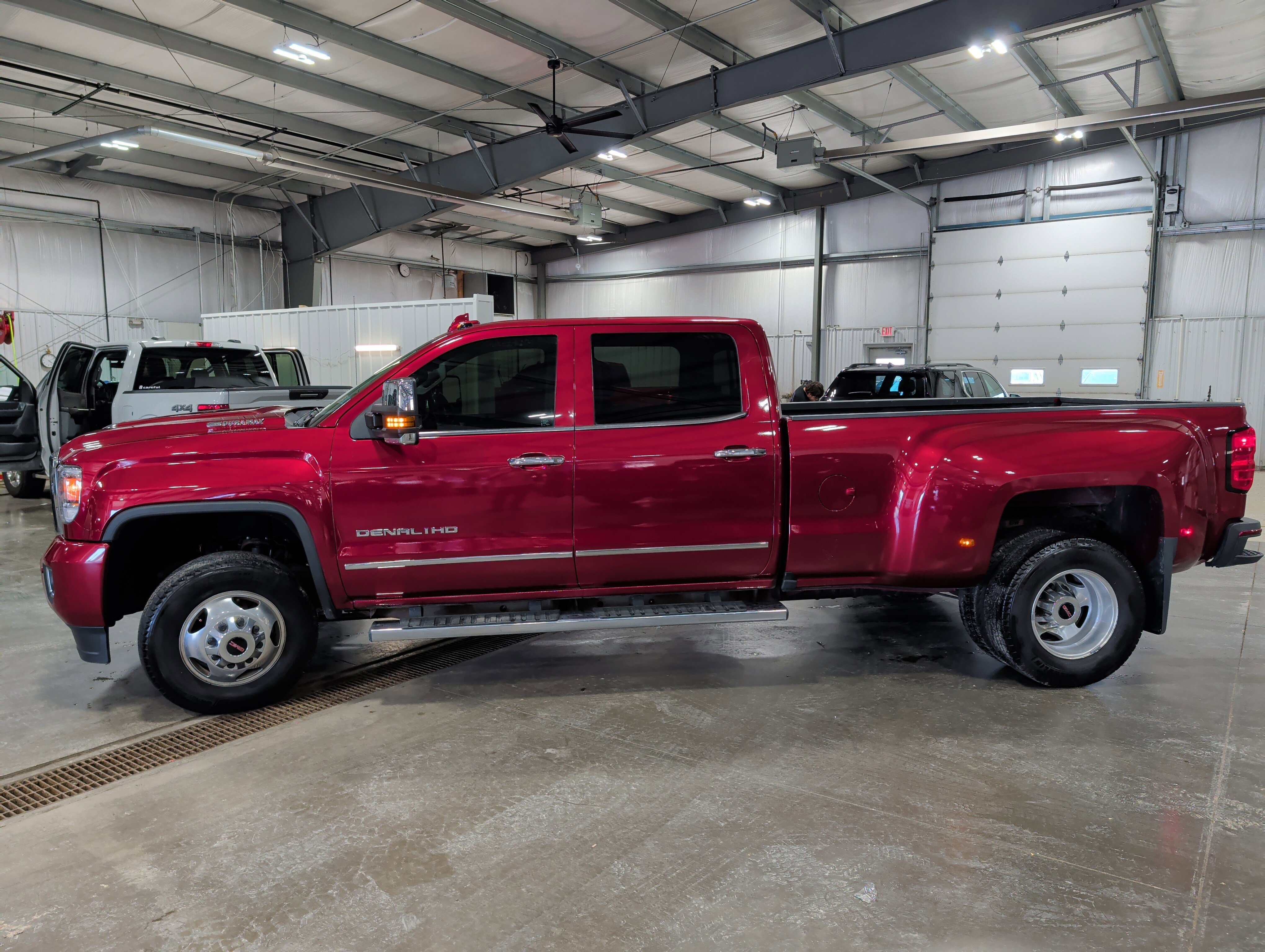 Used 2019 GMC Sierra 3500 Denali w/ Duramax Plus Package image 5