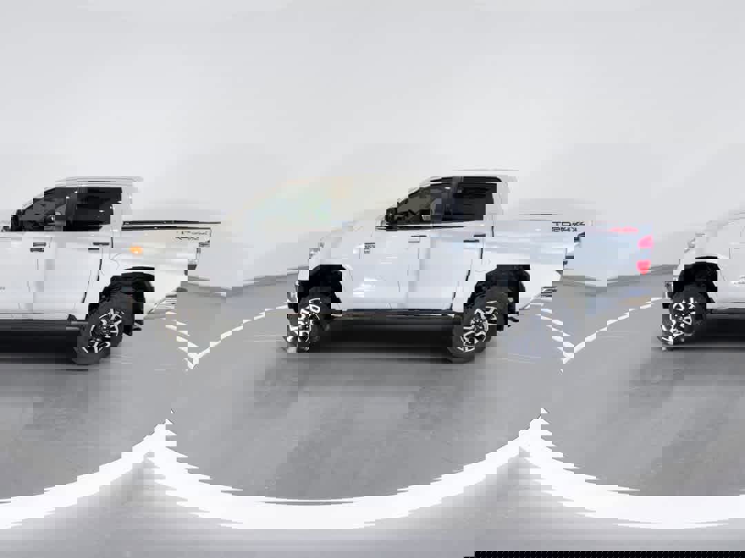 Used 2017 Toyota Tundra SR5 image 5