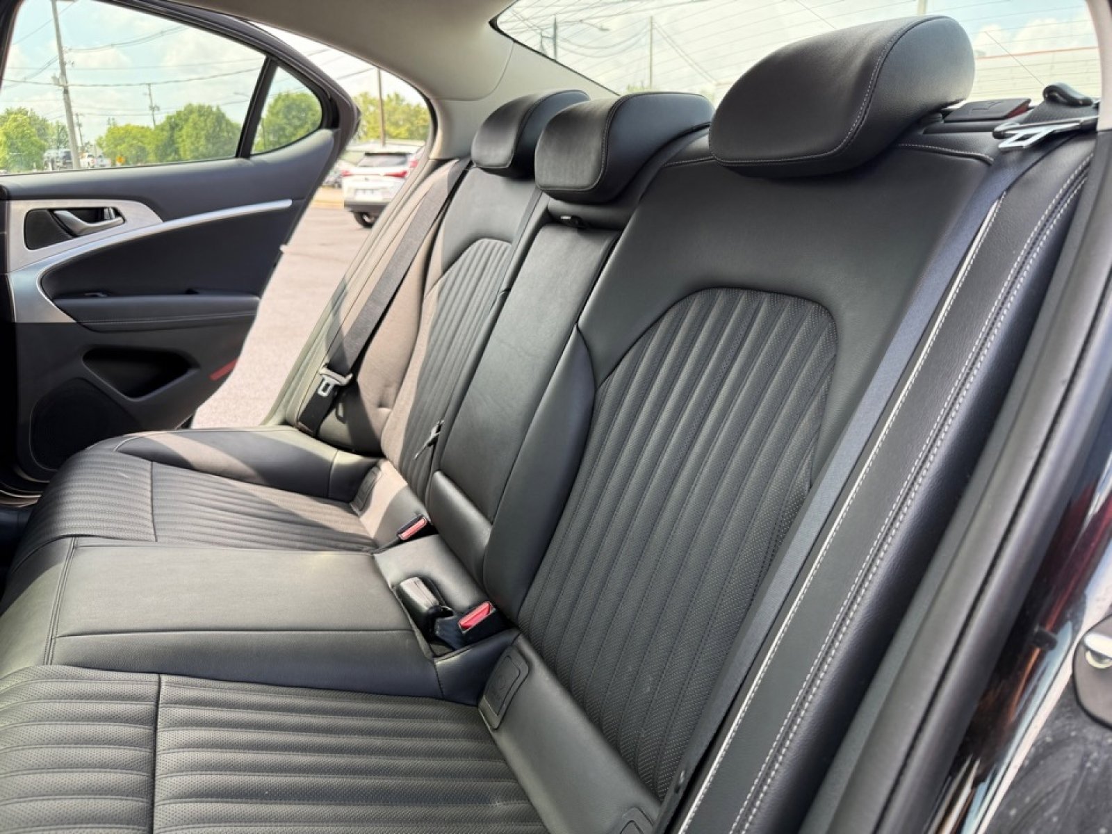 Used 2019 Genesis G70 2.0T Advanced w/ Elite Package image 17