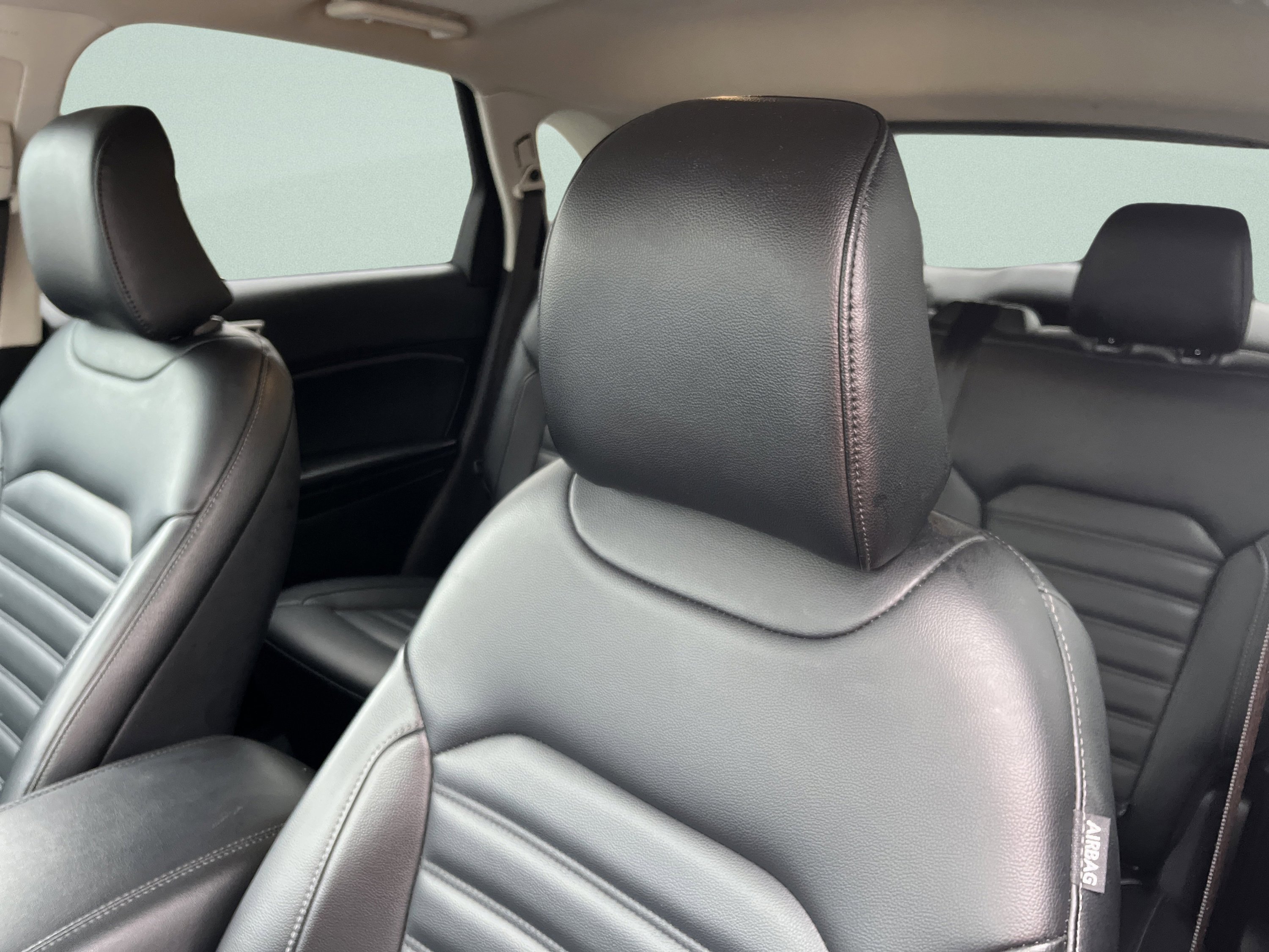 Used 2024 Ford Edge SEL image 15