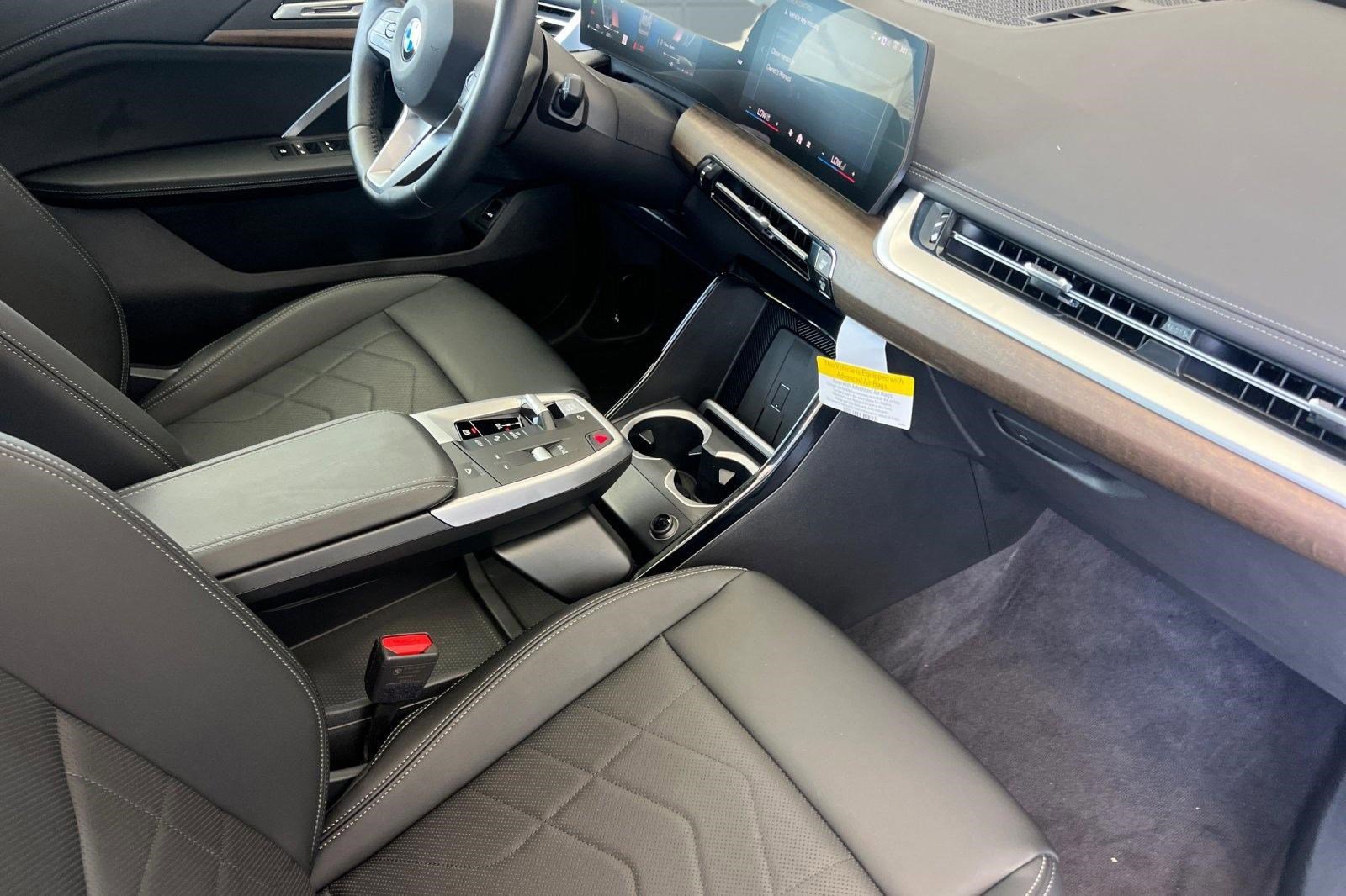 Used 2025 BMW X1 xDrive28i w/ Technology Package AWD/4WD image 31