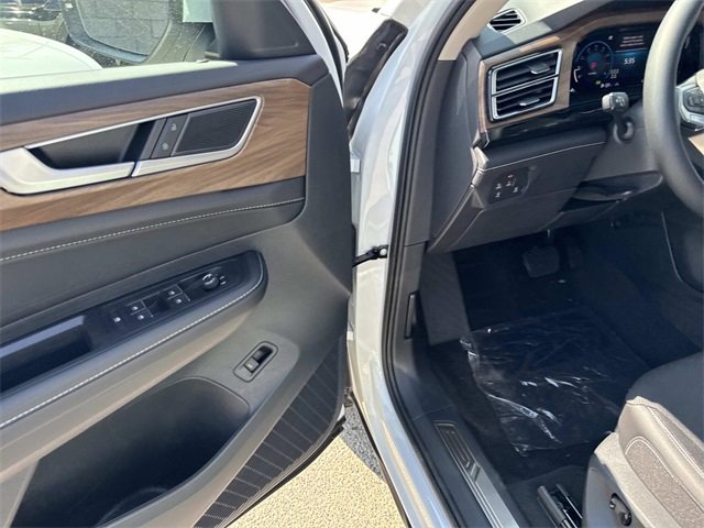 New 2026 Volkswagen Atlas SE image 14