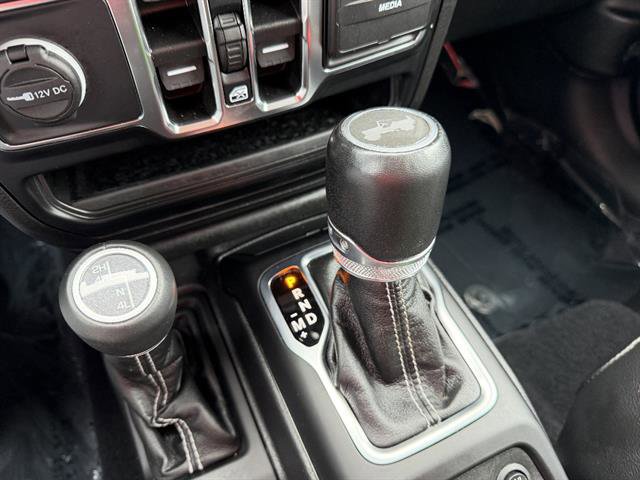 Used 2021 Jeep Wrangler Unlimited Sahara w/ Uconnect 4C Nav & Sound Group AWD/4WD image 35
