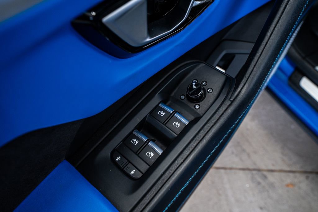 Used 2020 Lamborghini Urus image 35