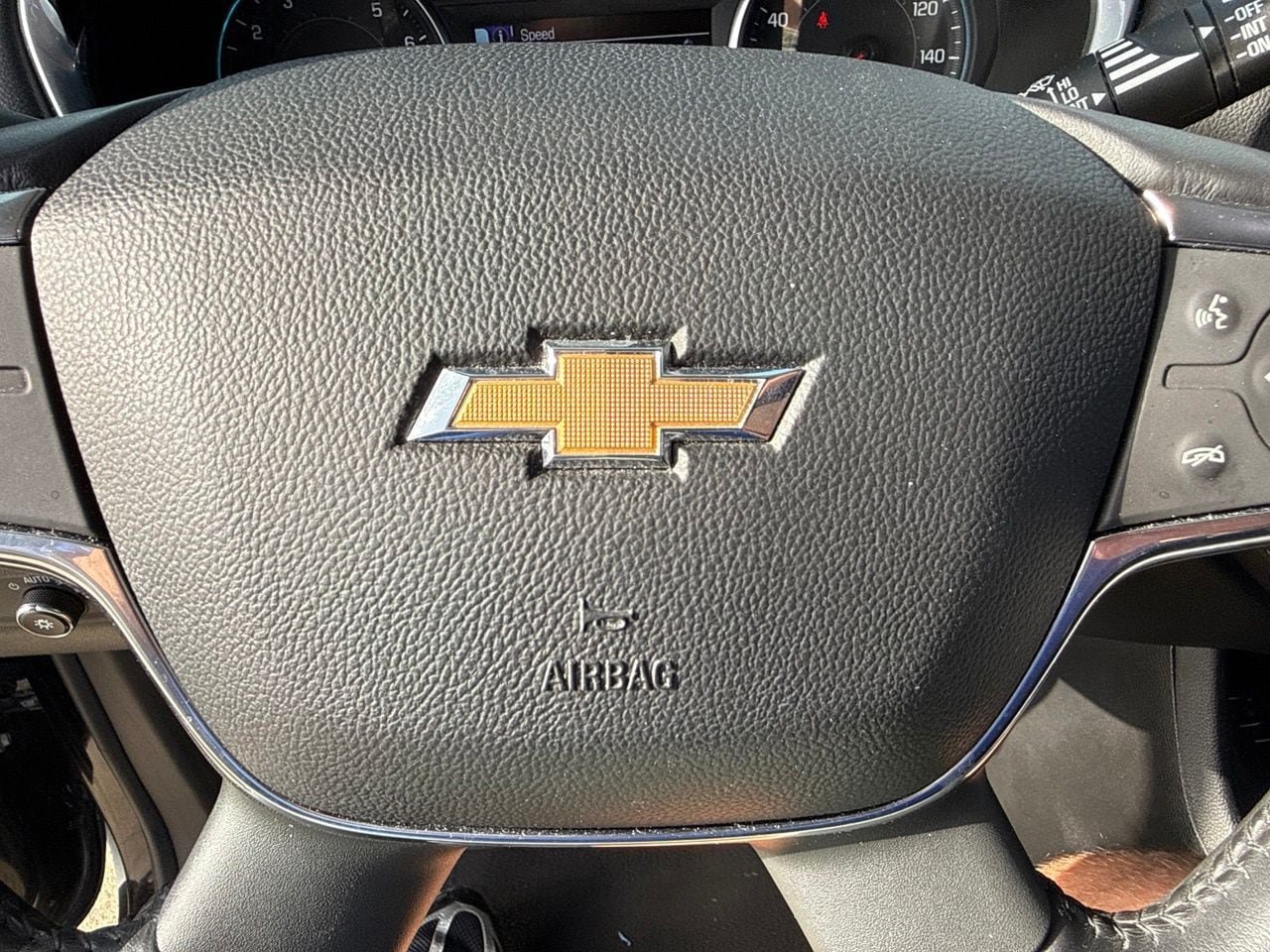 Used 2019 Chevrolet Traverse LT FWD image 27