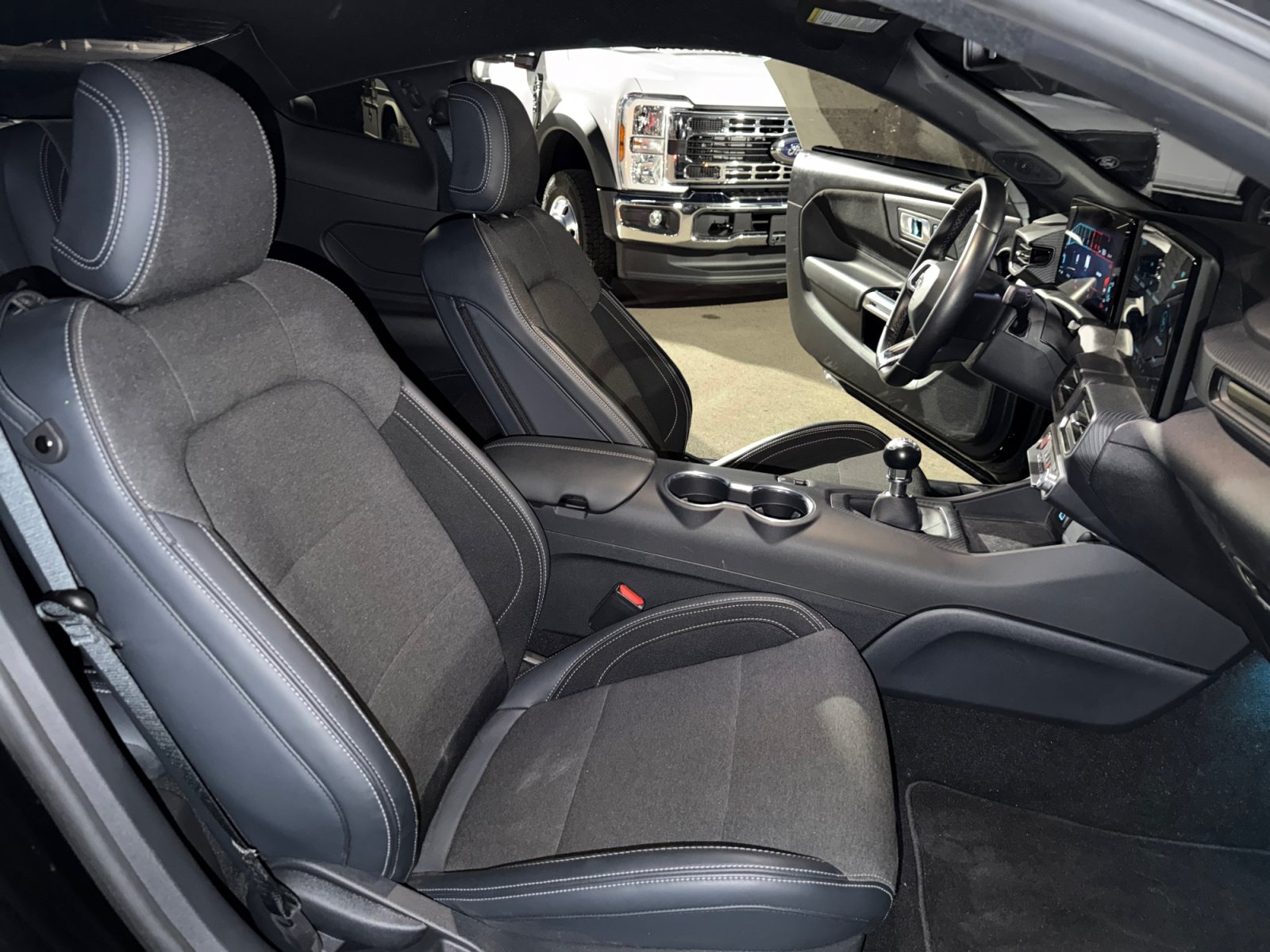 Used 2025 Ford Mustang GT RWD image 30