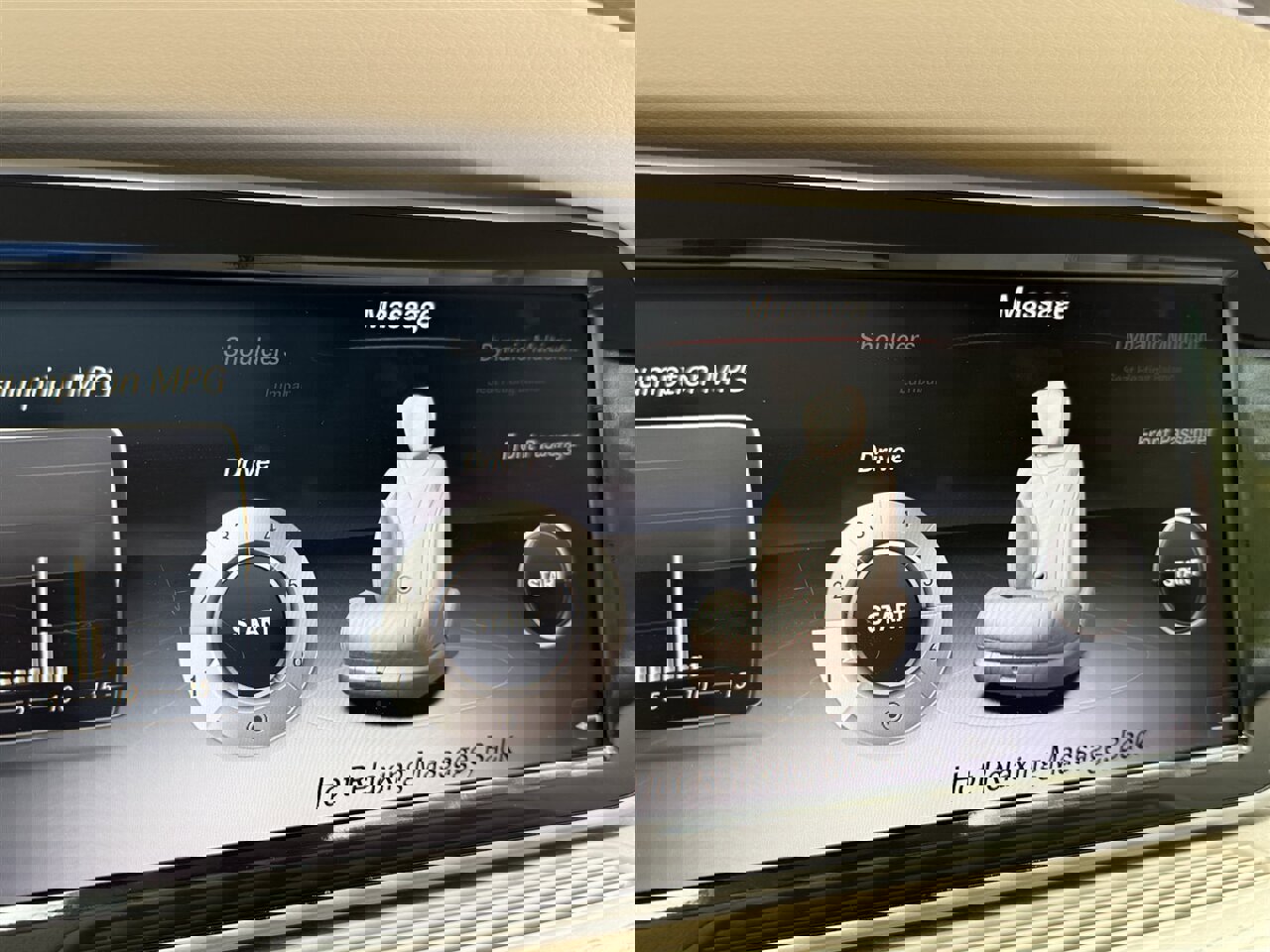 Used 2015 Mercedes-Benz S 550 4MATIC Sedan w/ Premium 1 Package image 25