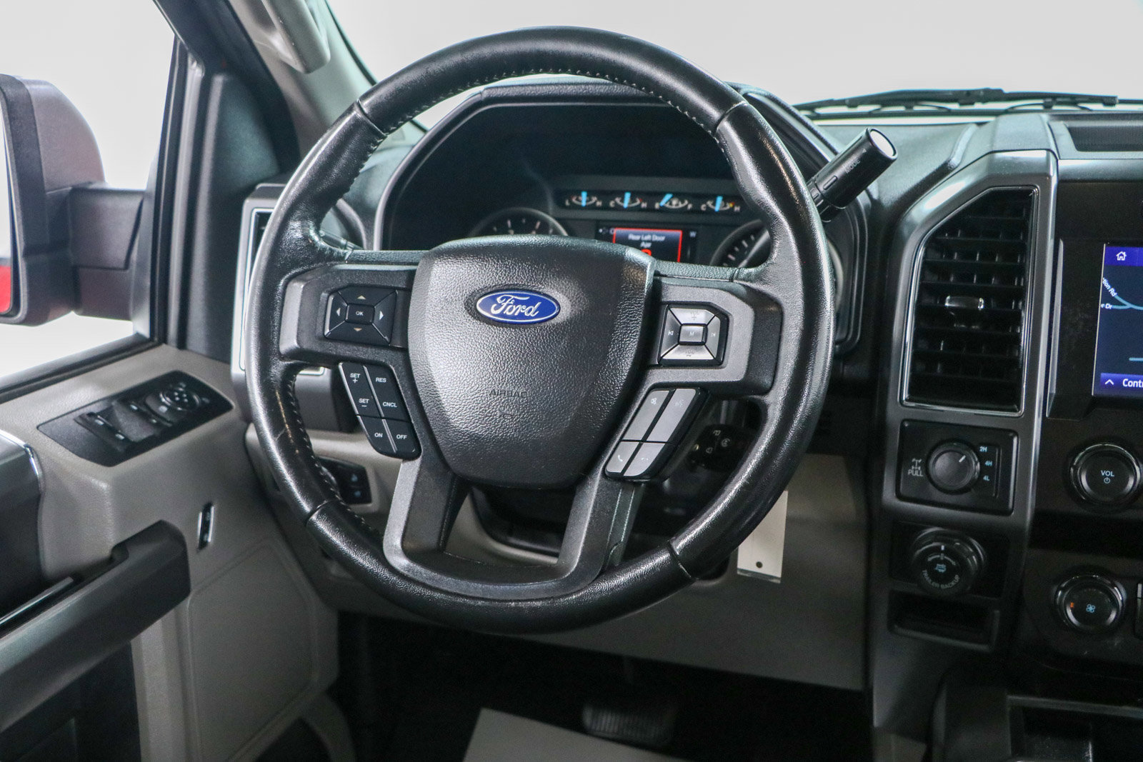 Used 2019 Ford F150 XLT w/ Equipment Group 302A Luxury image 12