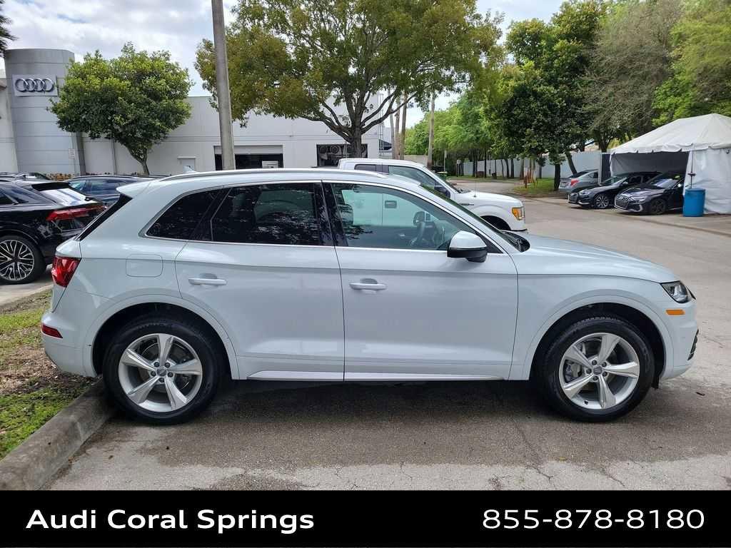 Used 2020 Audi Q5 Premium Plus image 12