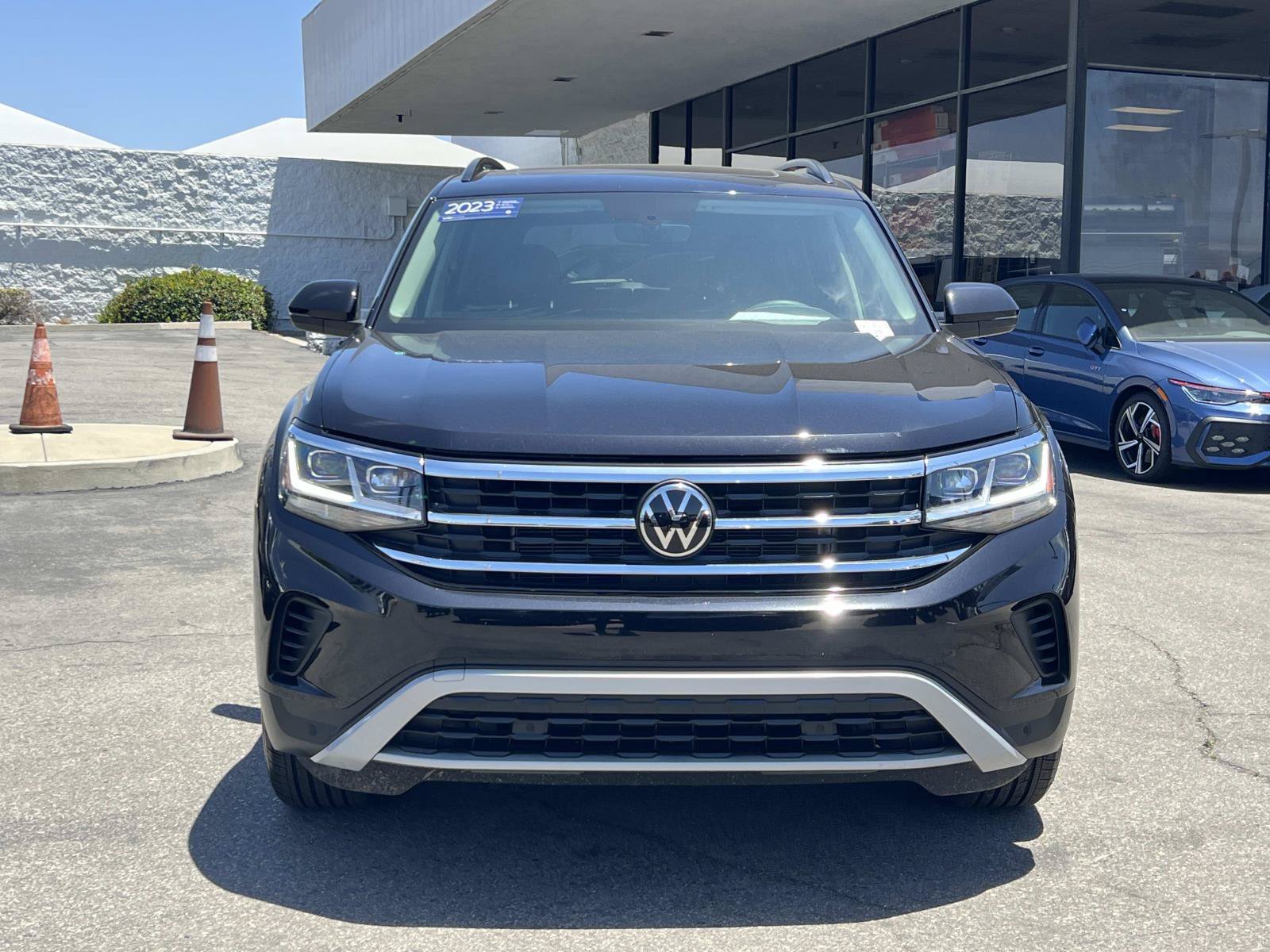 Certified 2023 Volkswagen Atlas SE w/ Panoramic Sunroof Package FWD image 4