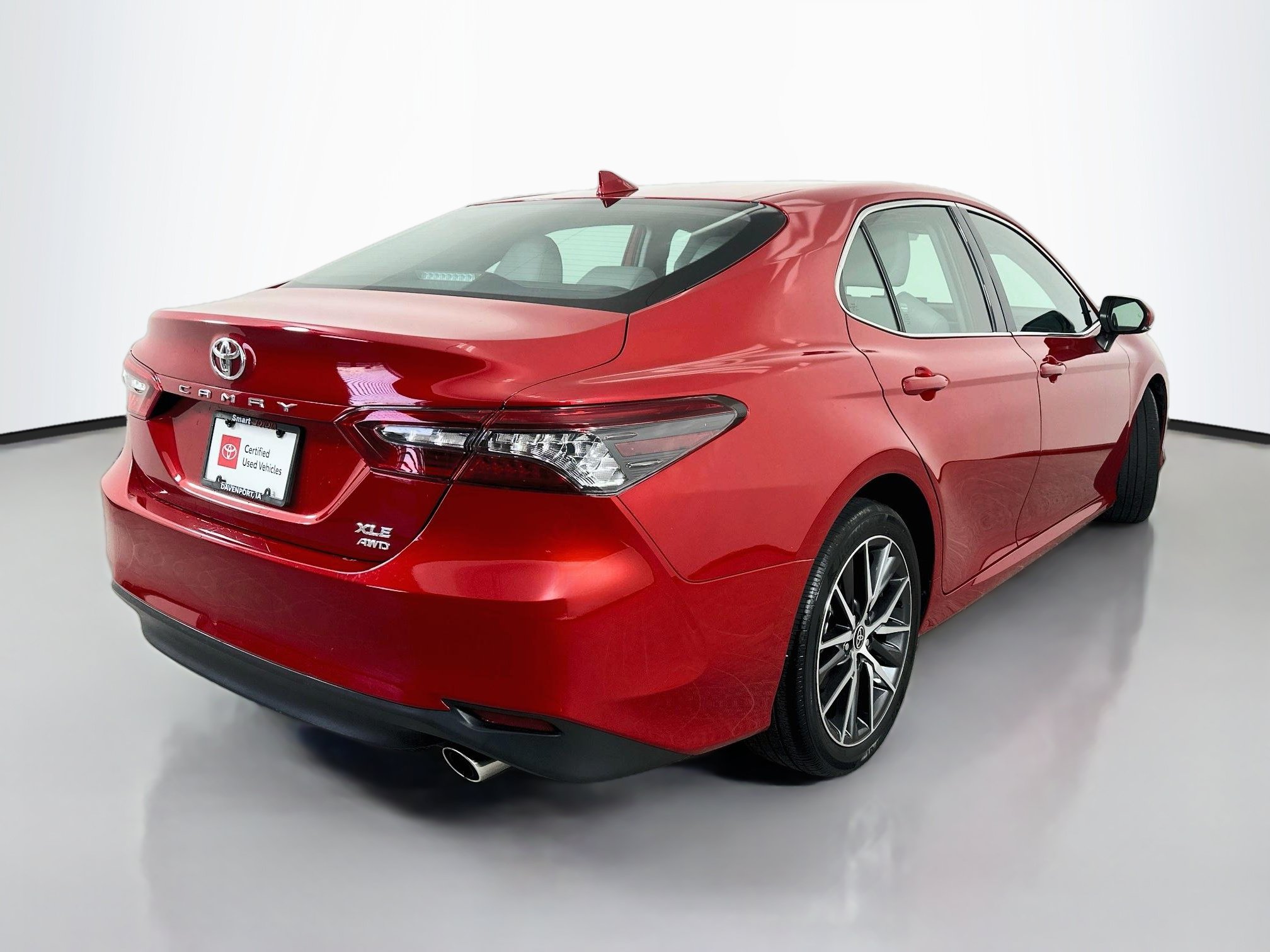 Used 2023 Toyota Camry XLE w/ Navigation Package AWD/4WD image 7