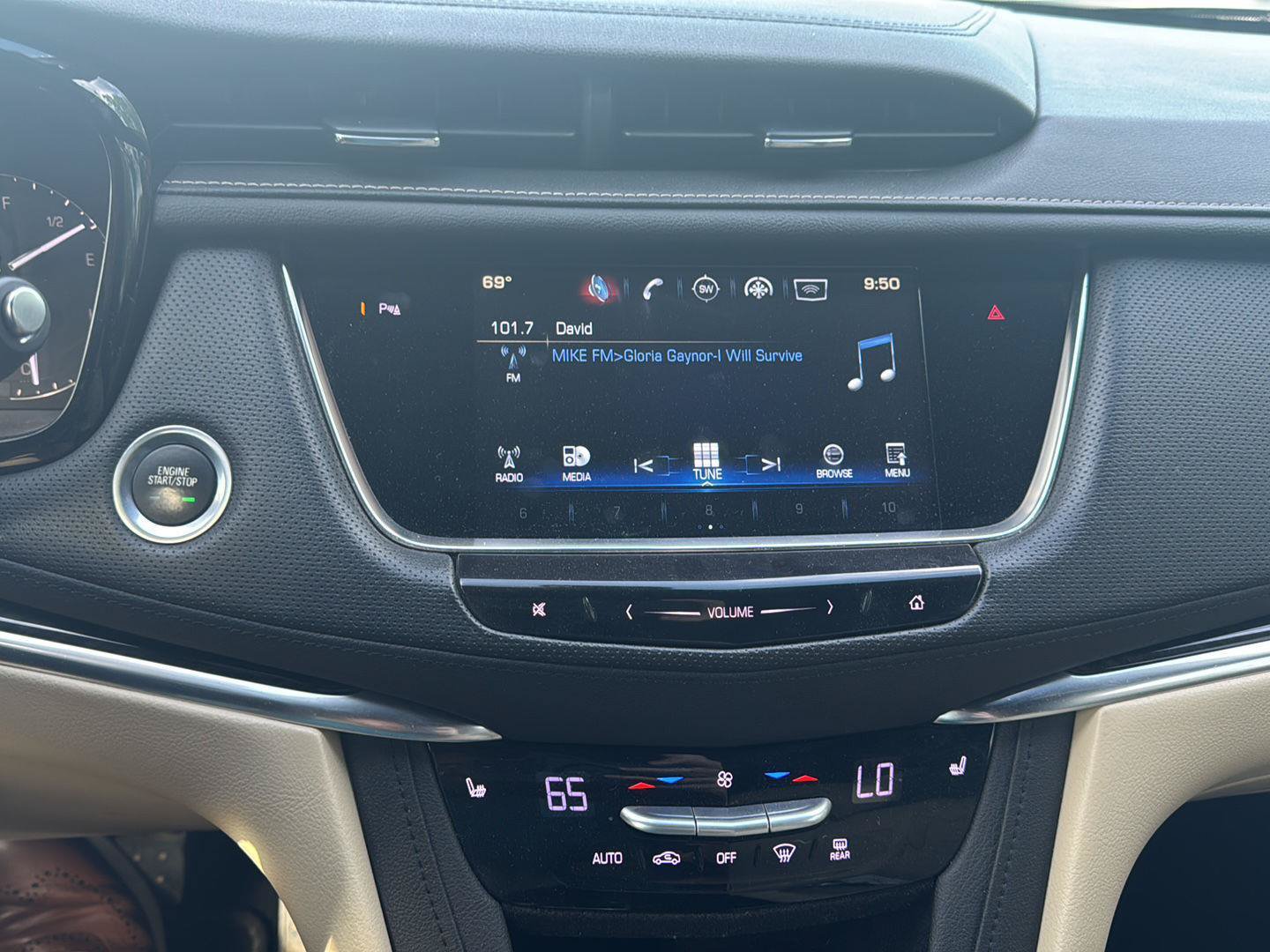 Used 2017 Cadillac XT5 FWD image 13