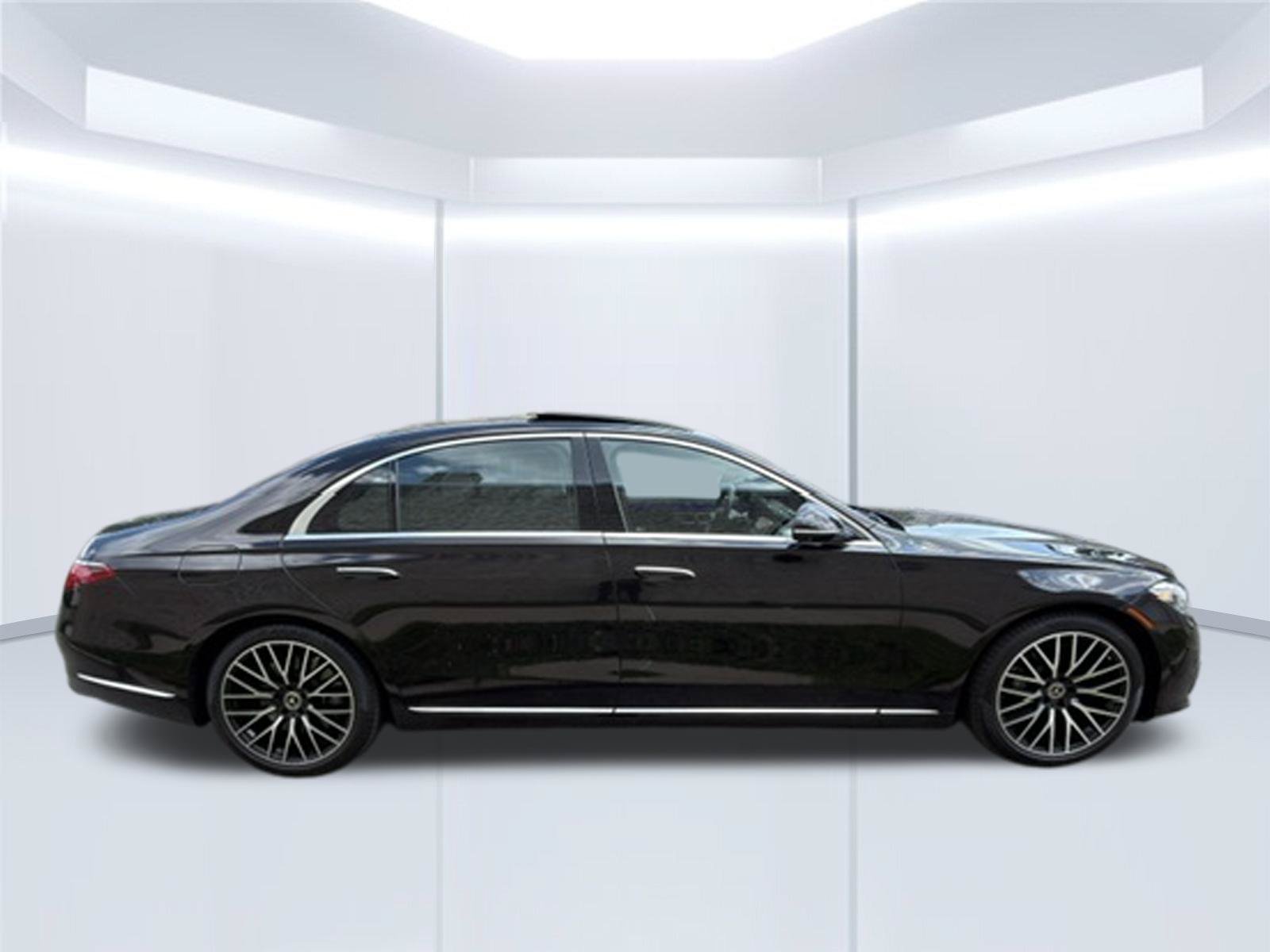 Used 2022 Mercedes-Benz S 580 4MATIC Sedan image 4