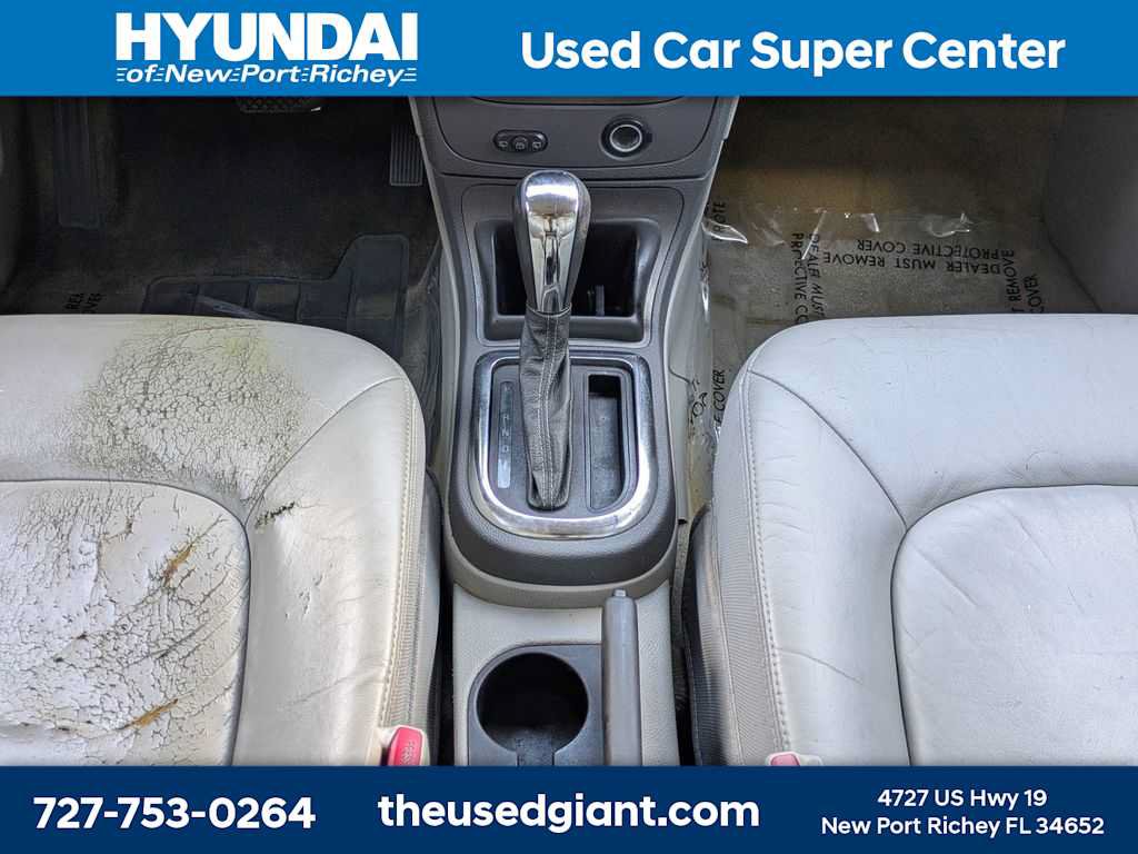 Used 2010 Chevrolet HHR LT FWD image 20