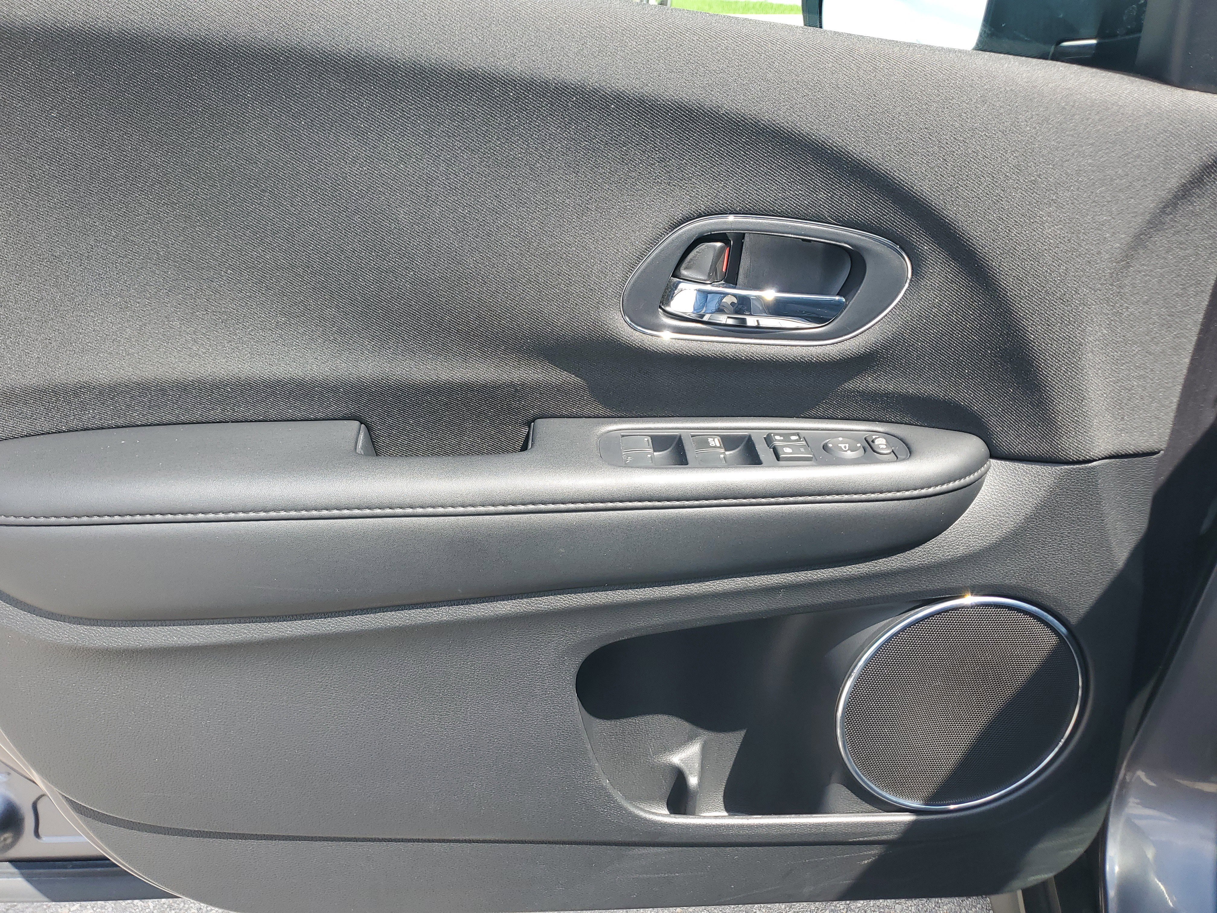 Used 2022 Honda HR-V EX image 26