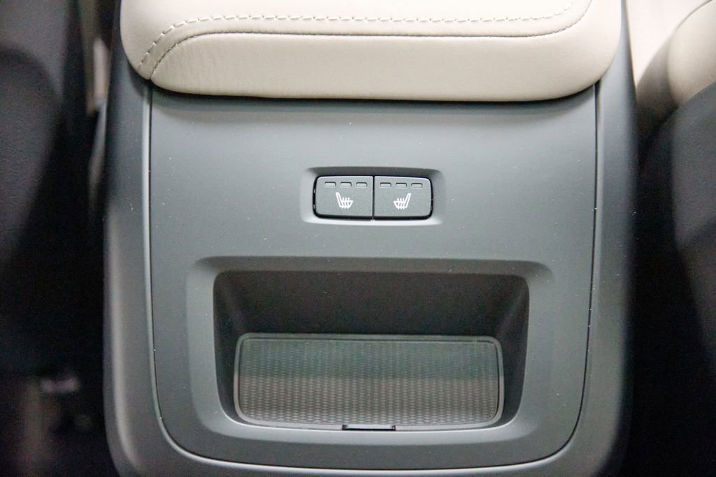 New 2026 Volvo XC60 T8 Plus w/ Protection Package Premier image 23