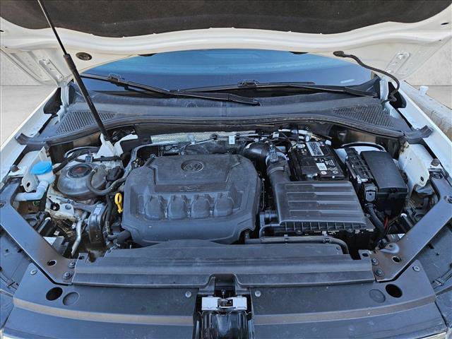 Used 2023 Volkswagen Tiguan SE R-Line FWD image 24