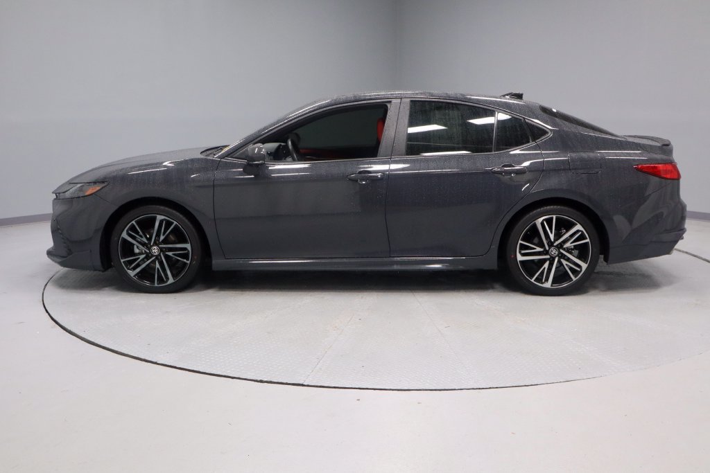 Used 2025 Toyota Camry XSE w/ Premium Plus Package AWD/4WD image 9