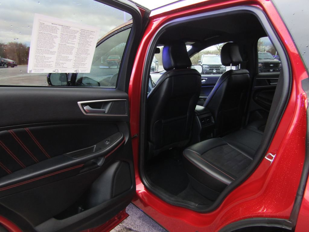 Used 2022 Ford Edge ST-Line image 20
