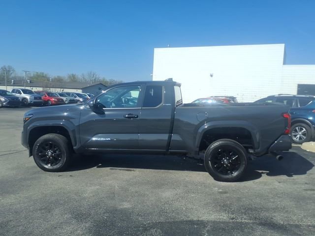 Certified 2025 Toyota Tacoma SR5 AWD/4WD image 16
