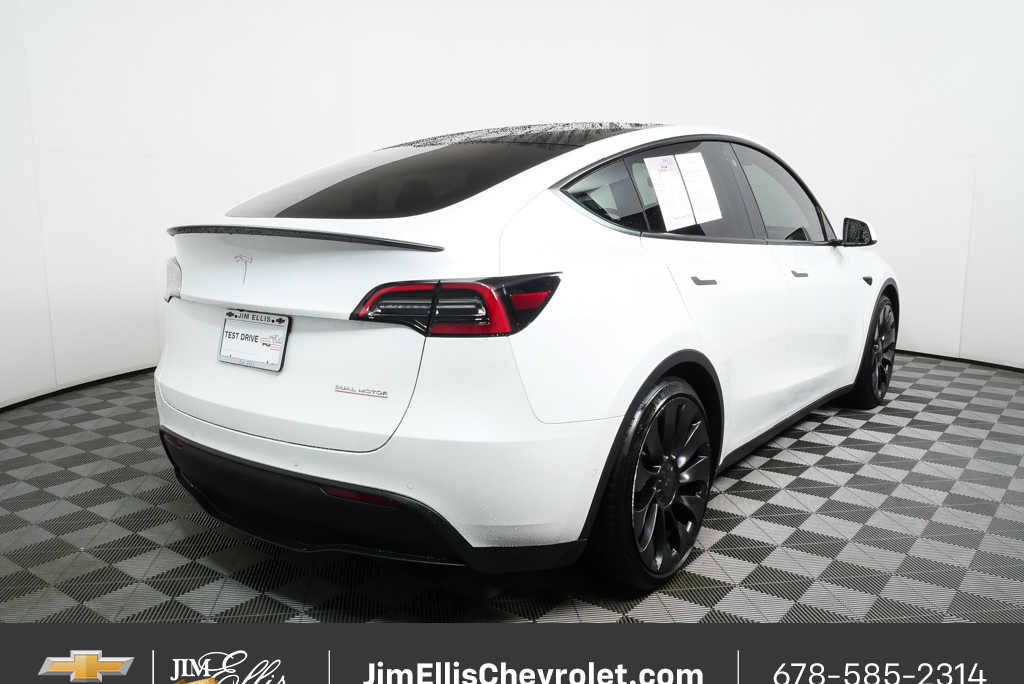 Used 2022 Tesla Model Y Performance image 3