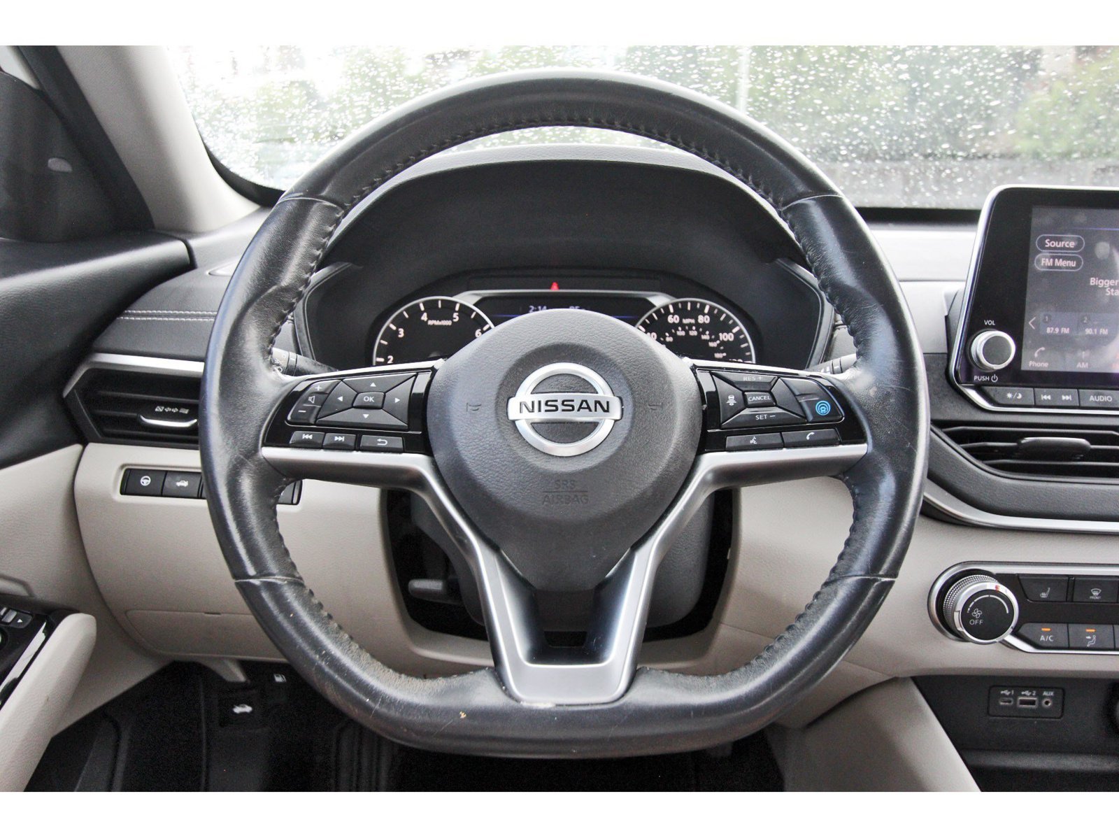 Used 2022 Nissan Altima 2.5 SV w/ SV Premium Package FWD image 18