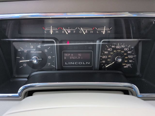 Used 2013 Lincoln Navigator L 2WD image 35