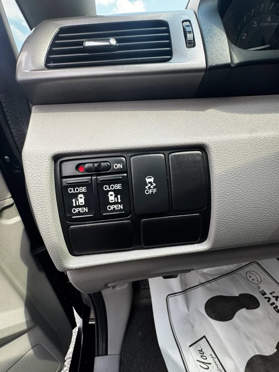 Used 2015 Honda Odyssey EX image 23