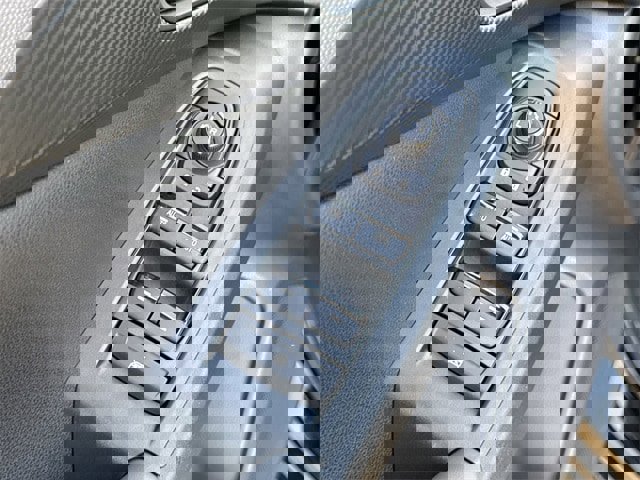 Certified 2025 Subaru Crosstrek 2.0i Premium image 25