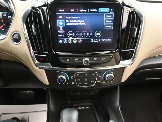 Used 2023 Chevrolet Traverse LT w/ LT Premium Package image 10