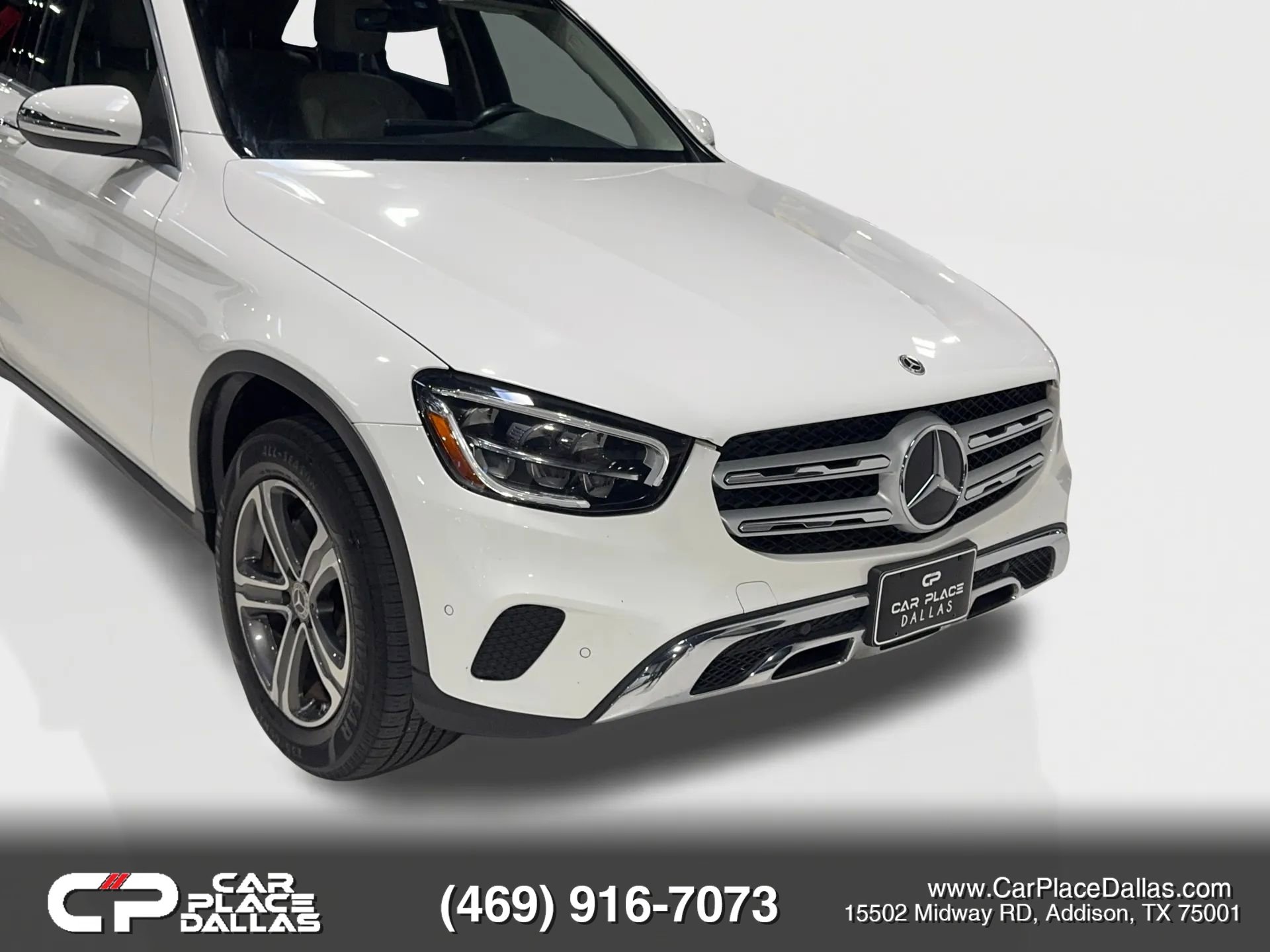Used 2021 Mercedes-Benz GLC 300 w/ Premium Package image 3