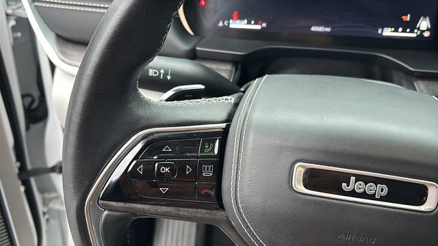 Used 2022 Jeep Grand Cherokee L Overland image 23