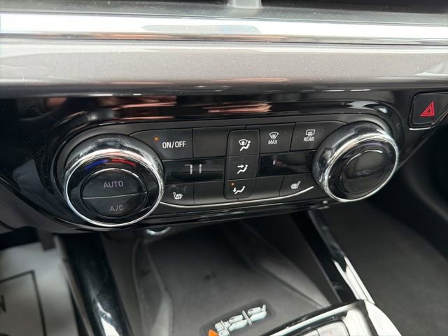Used 2024 Chevrolet Trax ACTIV w/ Sunroof Package image 33
