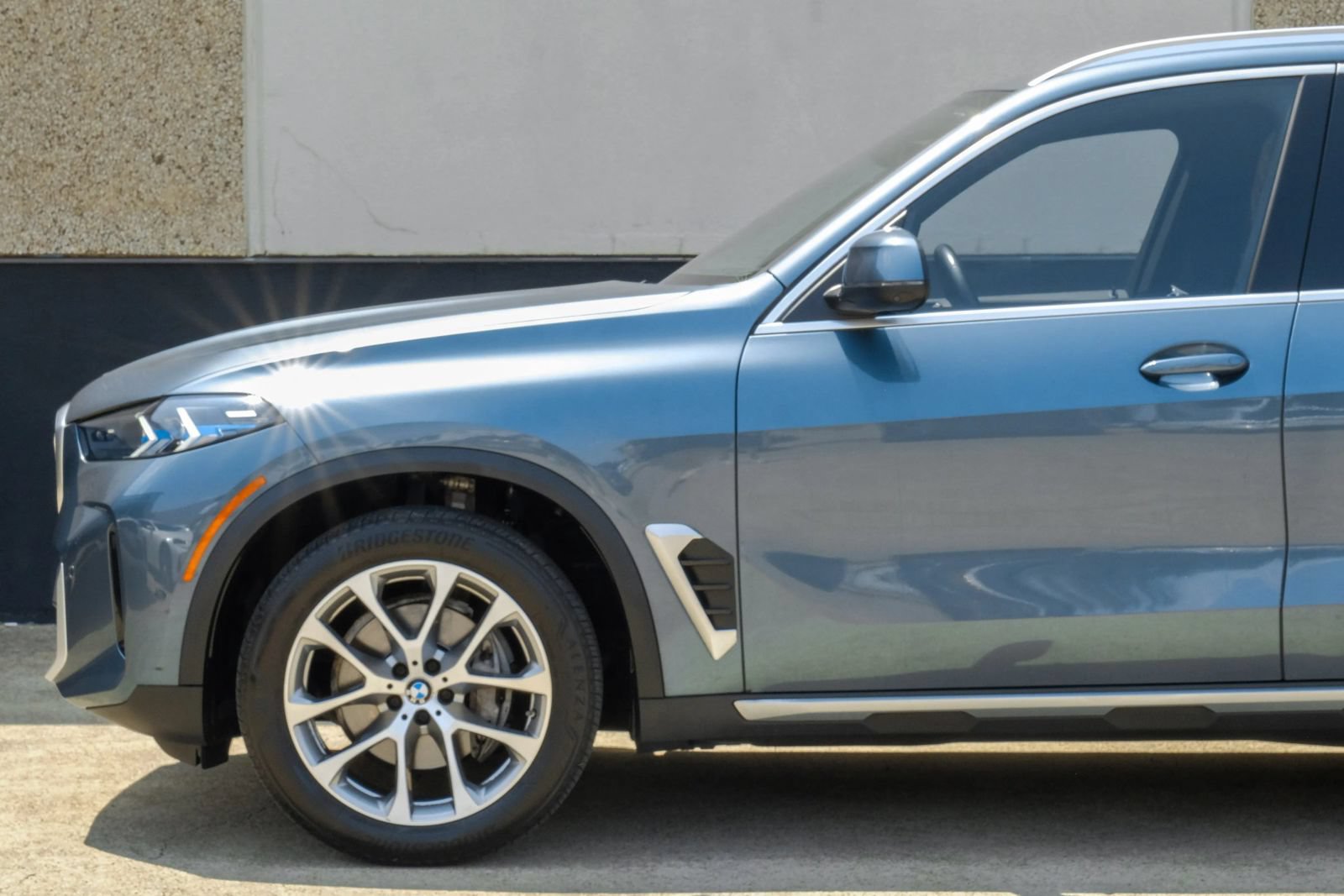 Used 2024 BMW X5 sDrive40i w/ Premium Package RWD image 12