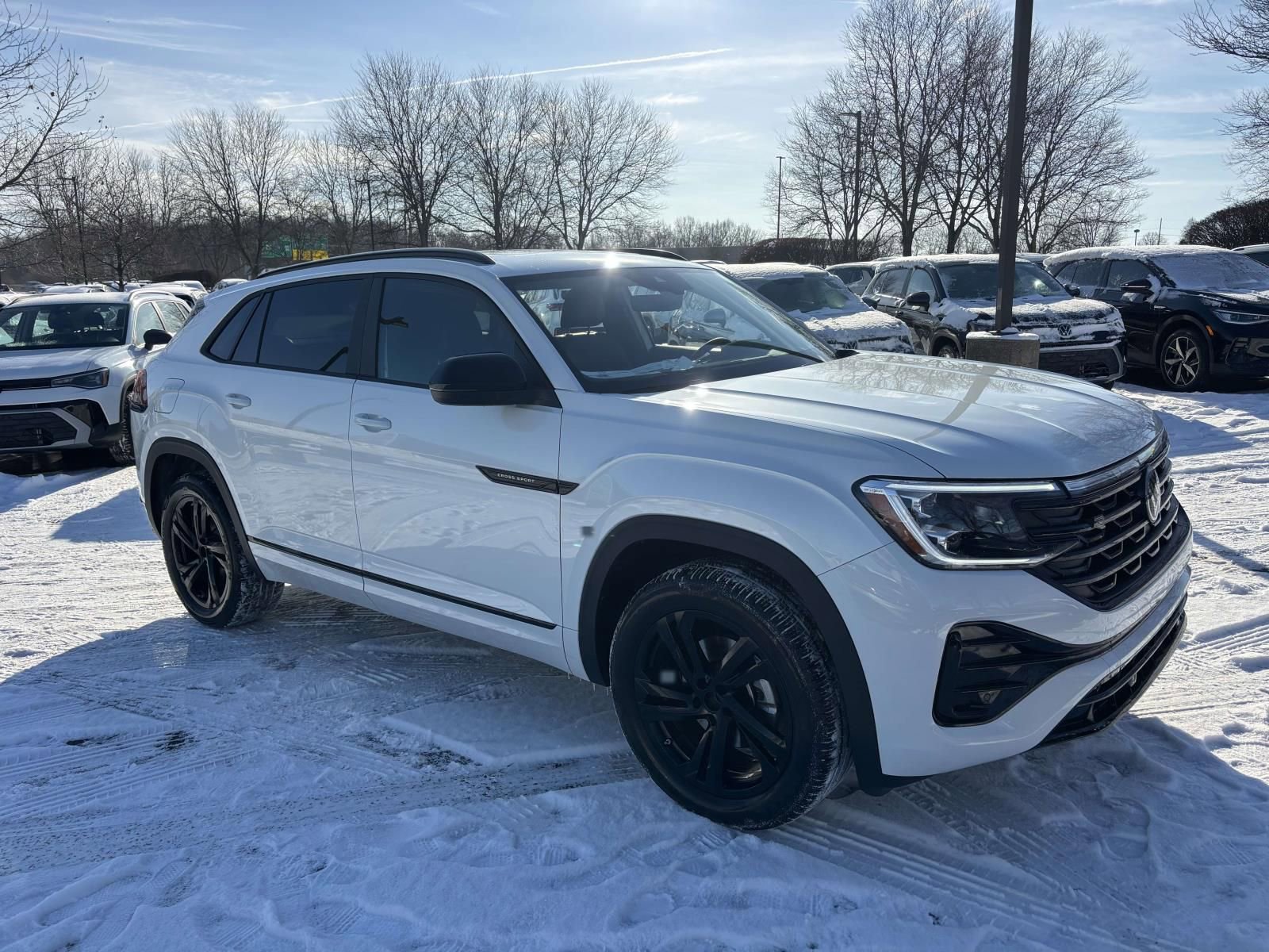 New 2026 Volkswagen Atlas Cross Sport SEL R-Line image 1