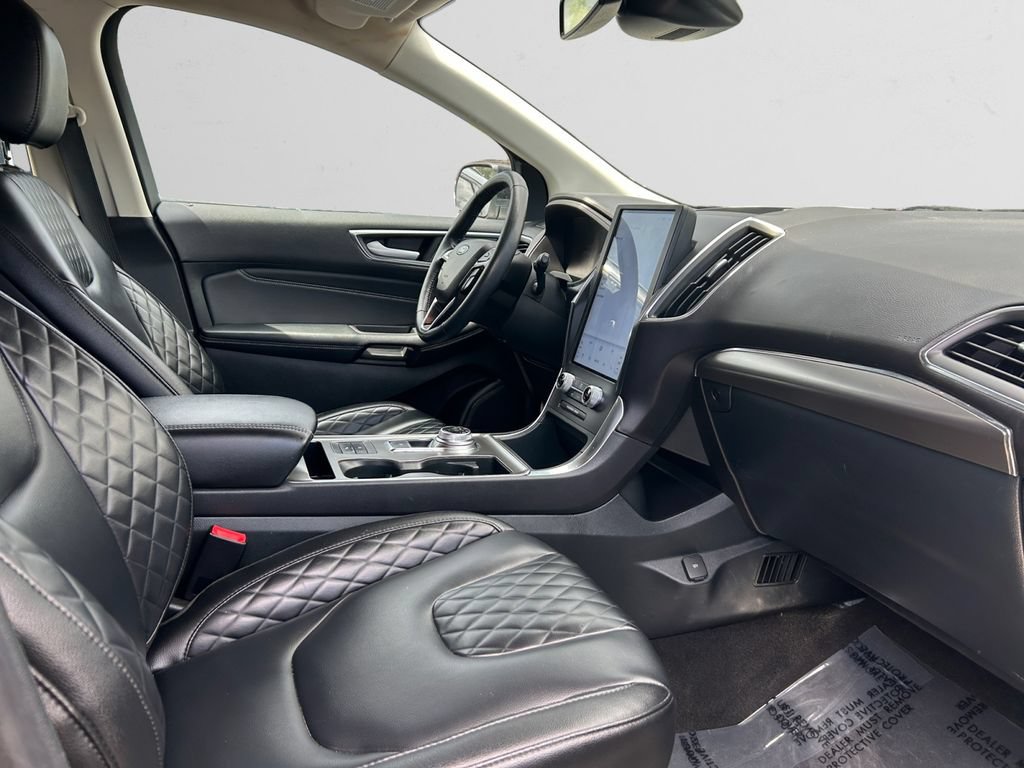 Used 2024 Ford Edge Titanium AWD/4WD image 24