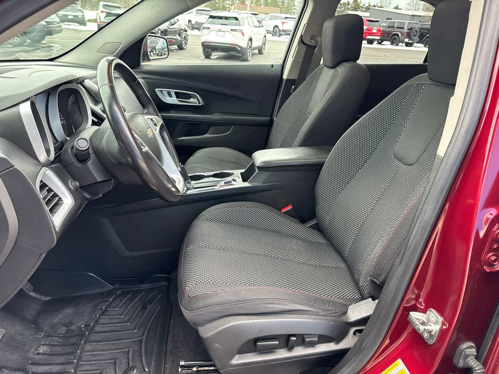 Used 2016 Chevrolet Equinox LT w/ Convenience Package image 18