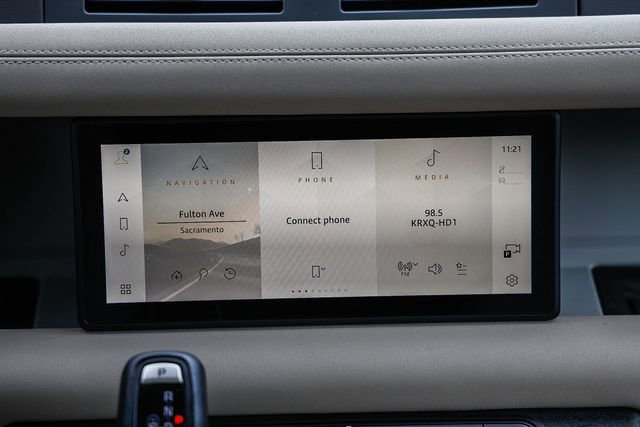 Used 2023 Land Rover Defender 110 S image 12