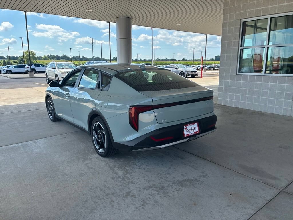 Used 2025 Kia K4 EX FWD image 3