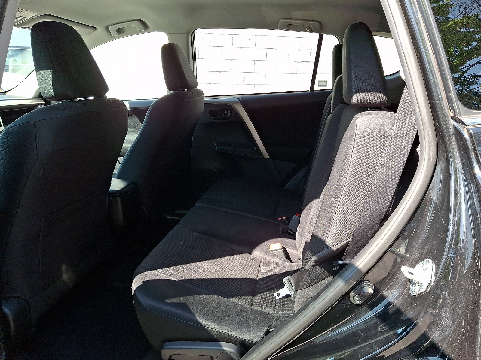 Used 2014 Toyota RAV4 LE FWD image 11