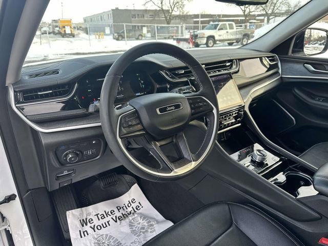 Used 2022 Jeep Grand Cherokee Limited 4xe w/ Luxury Tech Group II image 15