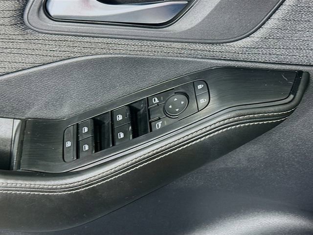 Used 2021 Nissan Rogue SV image 17