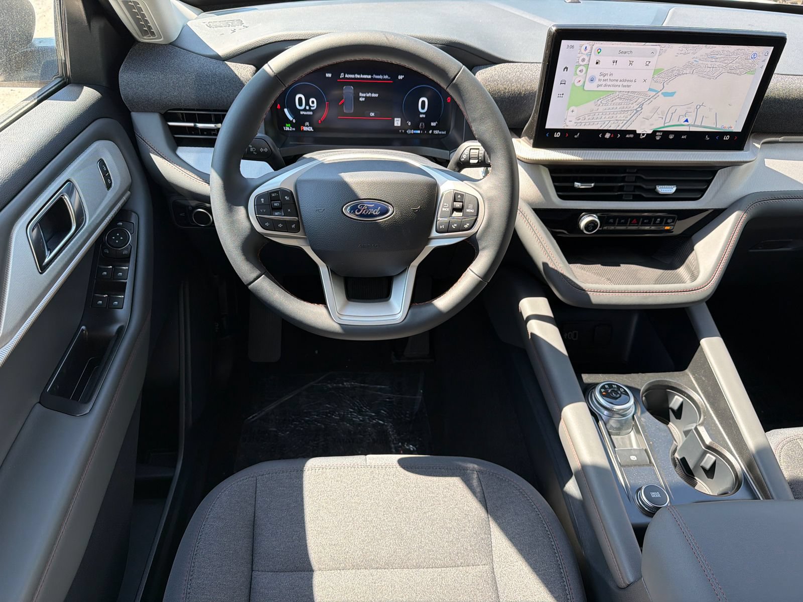 New 2026 Ford Explorer Active AWD/4WD image 19